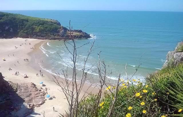 Casa De 2 Quartos Com 2 Ares-Condicionados Em Torres-Rs - Na Mais Bela Praia Gaucha - Cozinha - Banheiro - Tv Smart 32 E Wi-Fi - Estacionamento - Anfitria Superhost No Bnb别墅 外观 照片