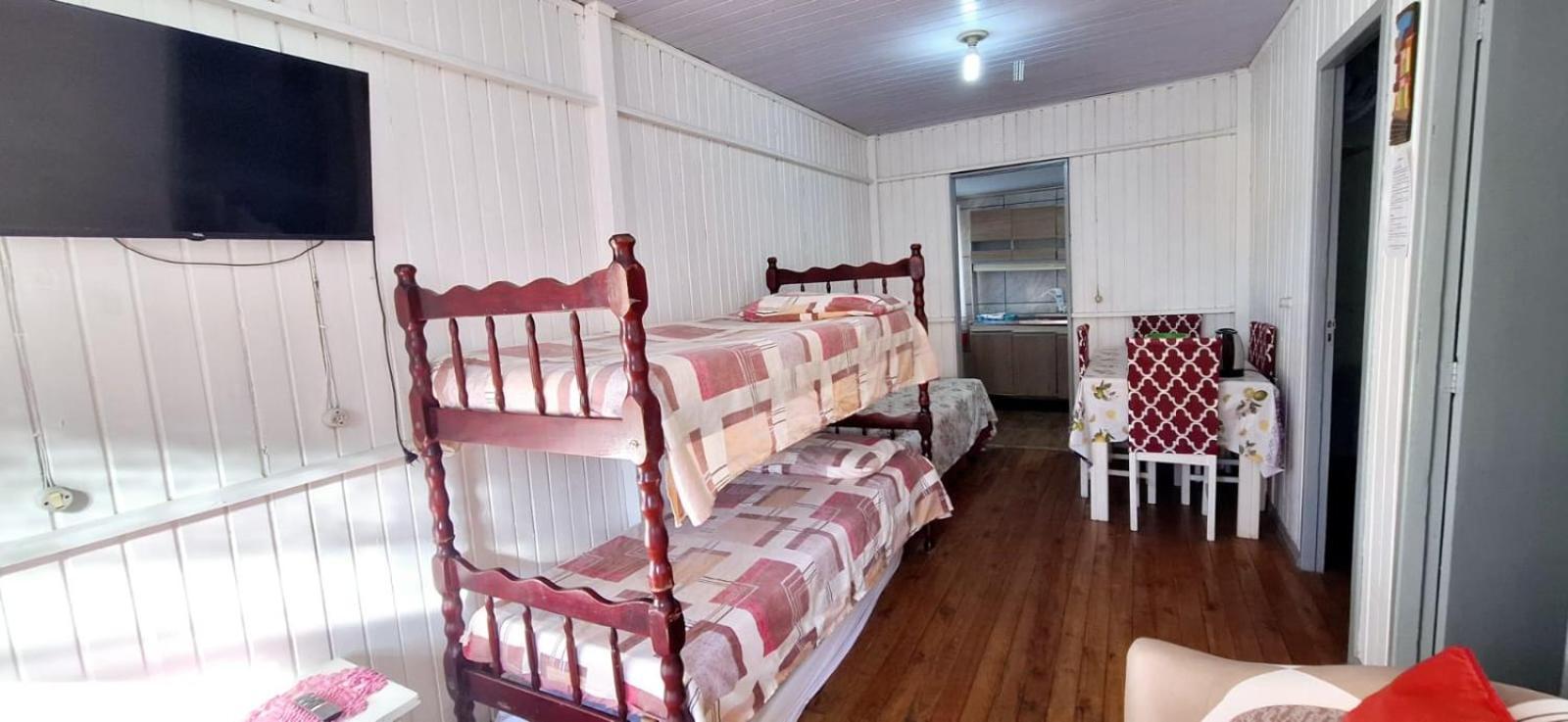Casa De 2 Quartos Com 2 Ares-Condicionados Em Torres-Rs - Na Mais Bela Praia Gaucha - Cozinha - Banheiro - Tv Smart 32 E Wi-Fi - Estacionamento - Anfitria Superhost No Bnb别墅 外观 照片